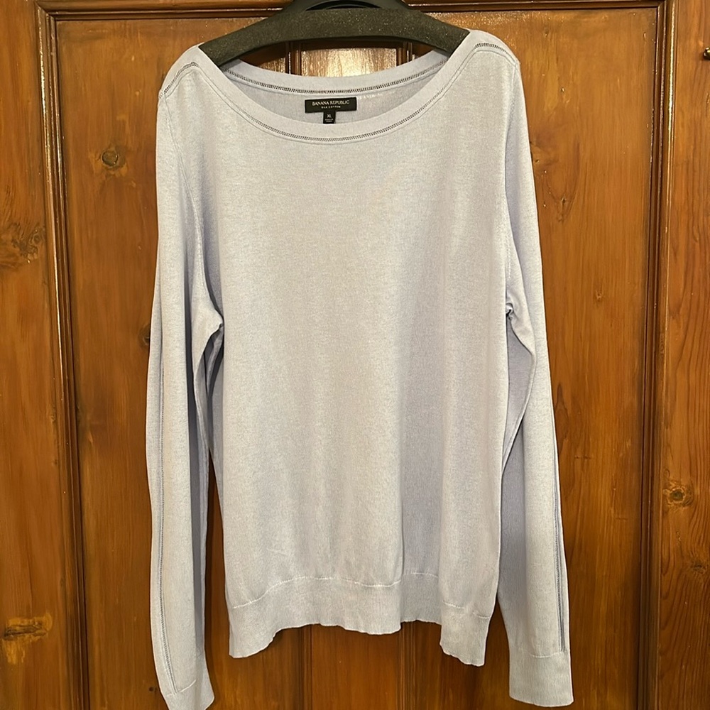Light blue Banana Republic lightweight sweater XL, New without tags